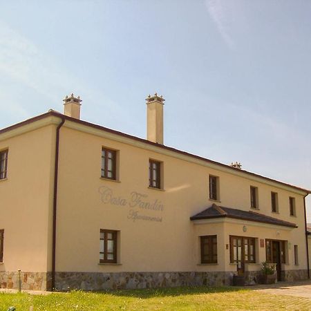 Apartamentos Fandin Ribadeo Extérieur photo