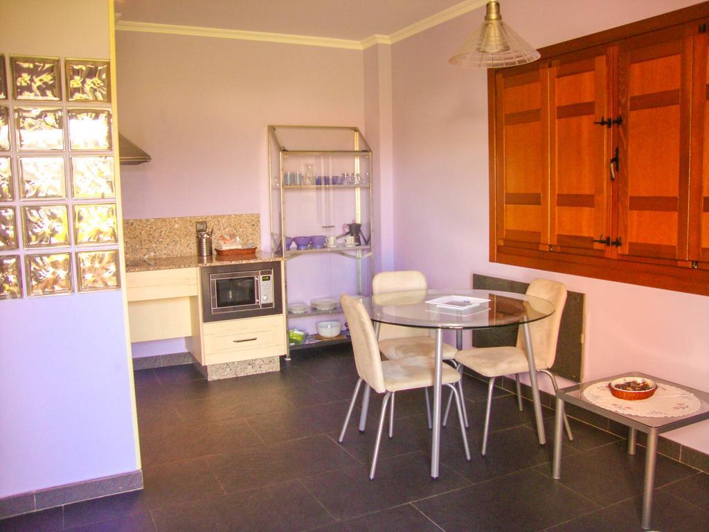 Apartamentos Fandin Ribadeo Chambre photo