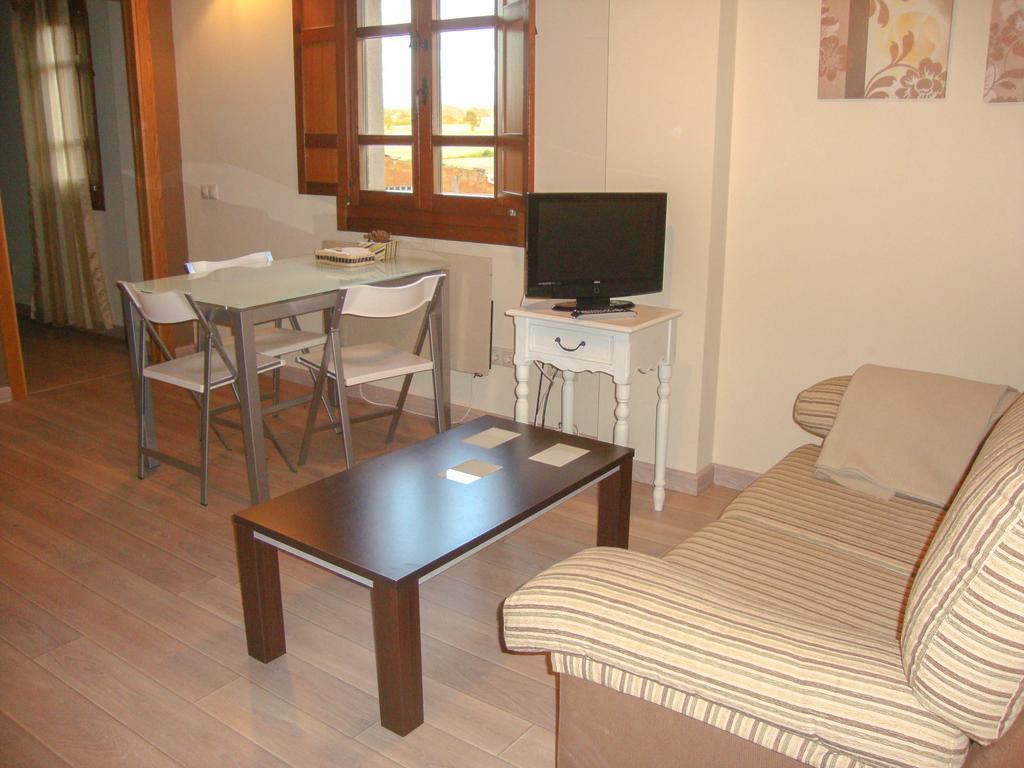 Apartamentos Fandin Ribadeo Chambre photo